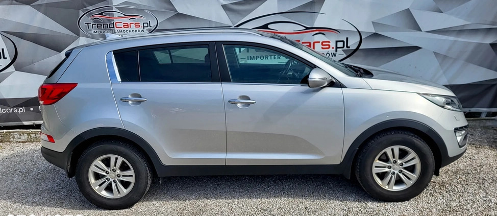 Volkswagen Touran cena 35900 przebieg: 181000, rok produkcji 2013 z Nowe Miasto nad Pilicą małe 562